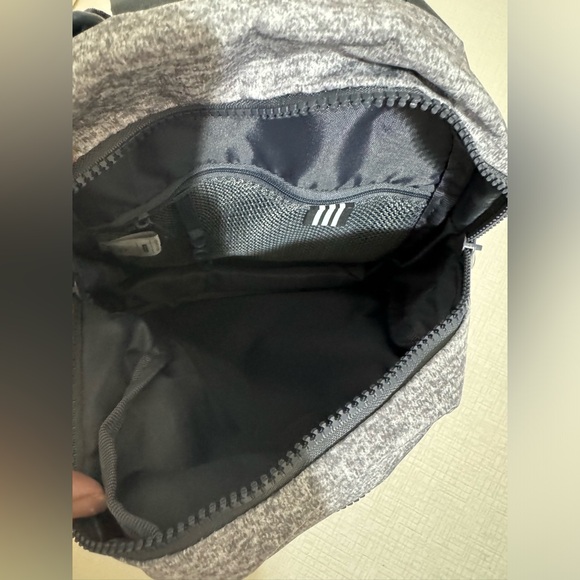 Preowned Adidas mini backpack - Picture 4 of 4